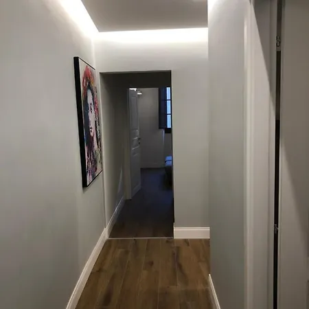Novella Apartment *