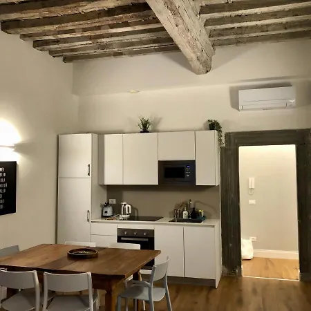 Novella Apartment Florence